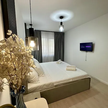 Lejlighed Modern 2br Apartment, Free Parking, Near Center & Metro Bukarest