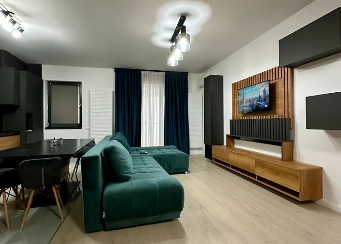 Modern 2br Apartment, Free Parking, Near Center & Metro *