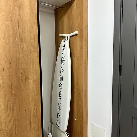 Modern 2br Apartment, Free Parking, Near Center & Metro Lejlighed Bukarest