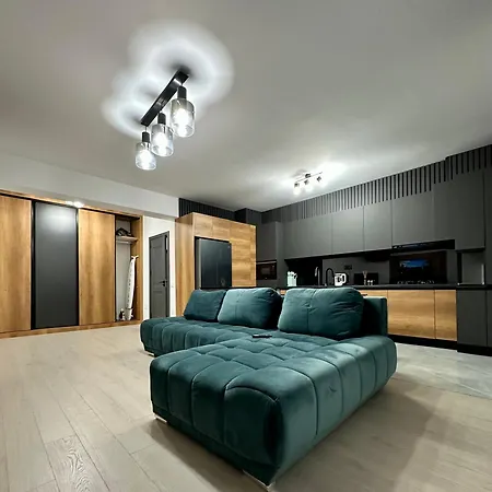 Modern 2br Apartment, Free Parking, Near Center & Metro Apartman